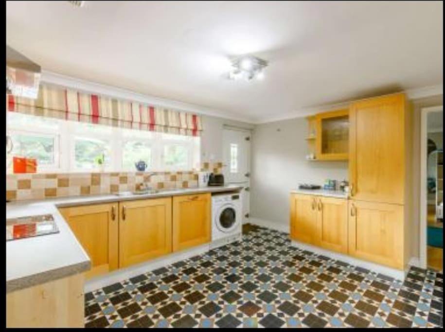 Villa The Nook Located In A Beautiful Garden Setting With Parking Stratford-upon-Avon Exterior foto